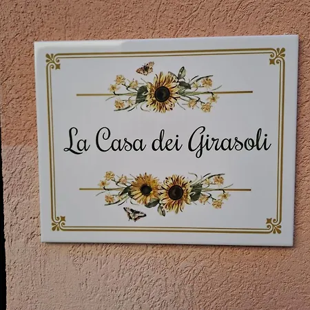 شقة La Casa Dei Girasoli كاستيلْفيدارْدو